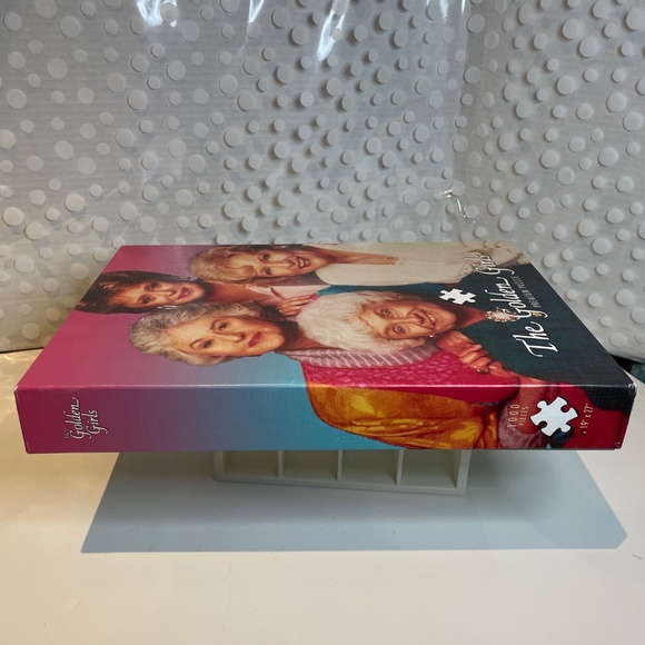 Golden Girls 1000 🧩piece puzzle - Picture 3 of 6